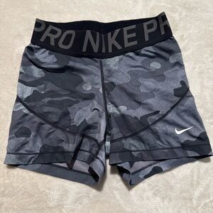 Nike Pro Women's Black & Gray Camo Bike Shorts